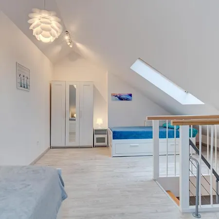Διαμέρισμα Apartament Ksandra Mare - Aprent